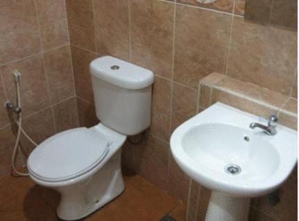 Rose Cottage Hotel Taman Daya Johor Bahru Esterno foto
